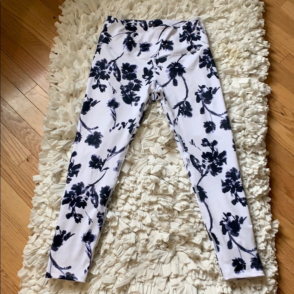 Floral yoga leggings